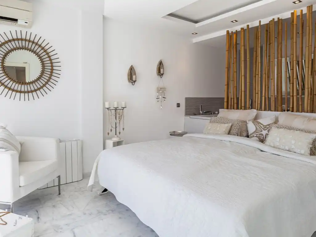 Schlafzimmer von Dachboden zum Verkauf in Llucmajor mit Klimaanlage, Terrasse und Schwimmbad