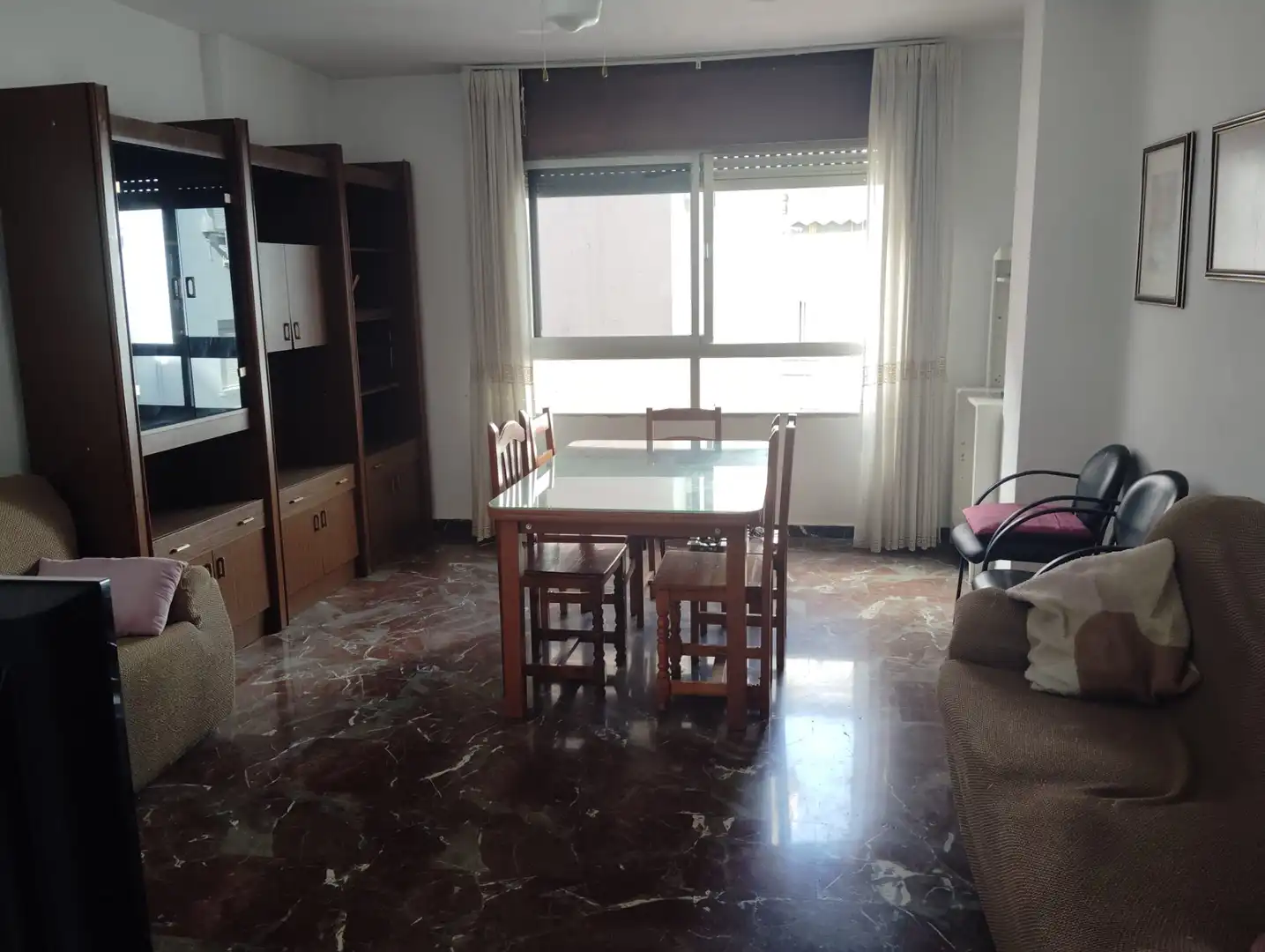 Sala de estar de Piso de alquiler en Granada con Calefacción, Amueblado y Horno