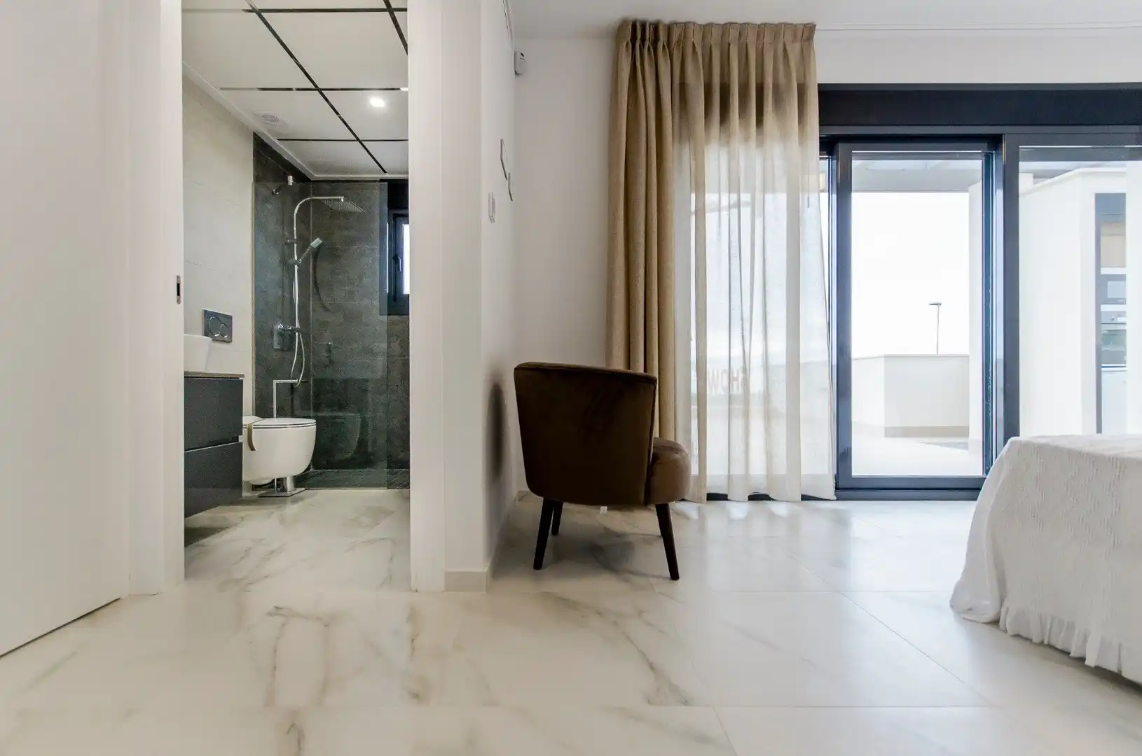 Baño de Casa o chalet en venta en San Miguel de Salinas con Calefacción, Terraza y Piscina