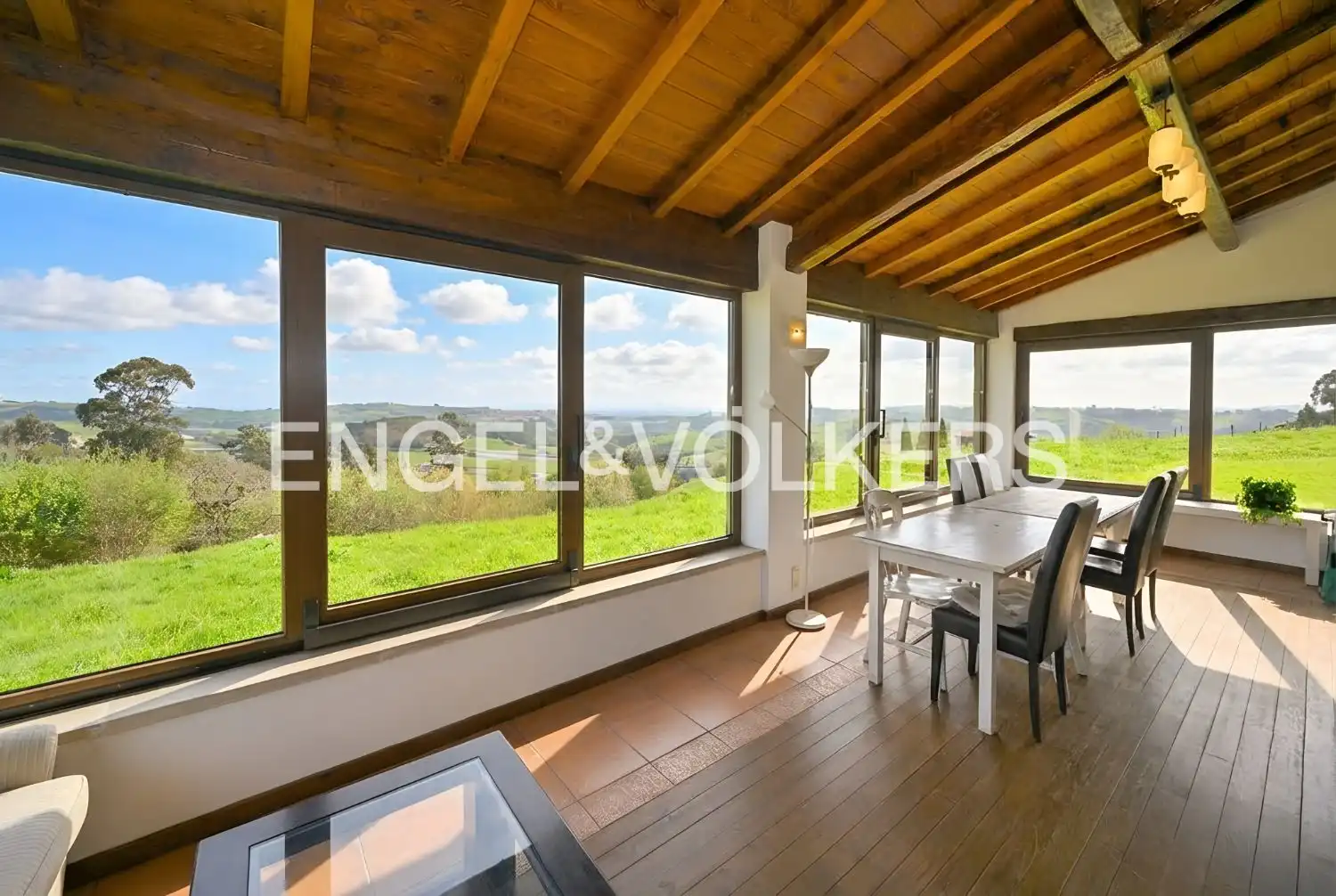 Außenansicht von Country house zum Verkauf in San Vicente de la Barquera mit Heizung und Privatgarten