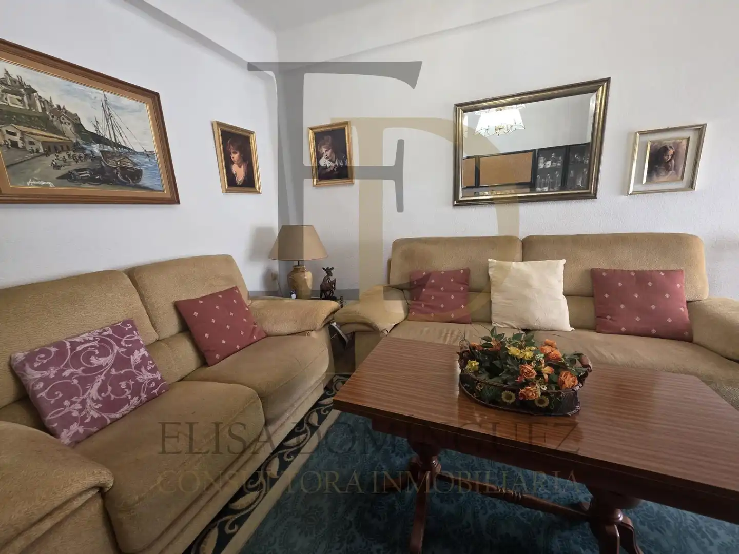Sala de estar de Piso en venta en Salamanca con Calefacción, Parquet y Amueblado