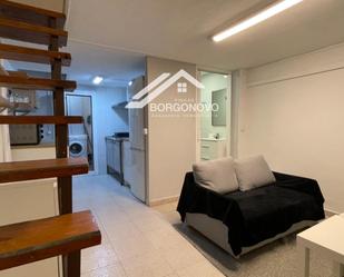 Duplex to rent in ESPRONCEDA, Provençals del Poblenou