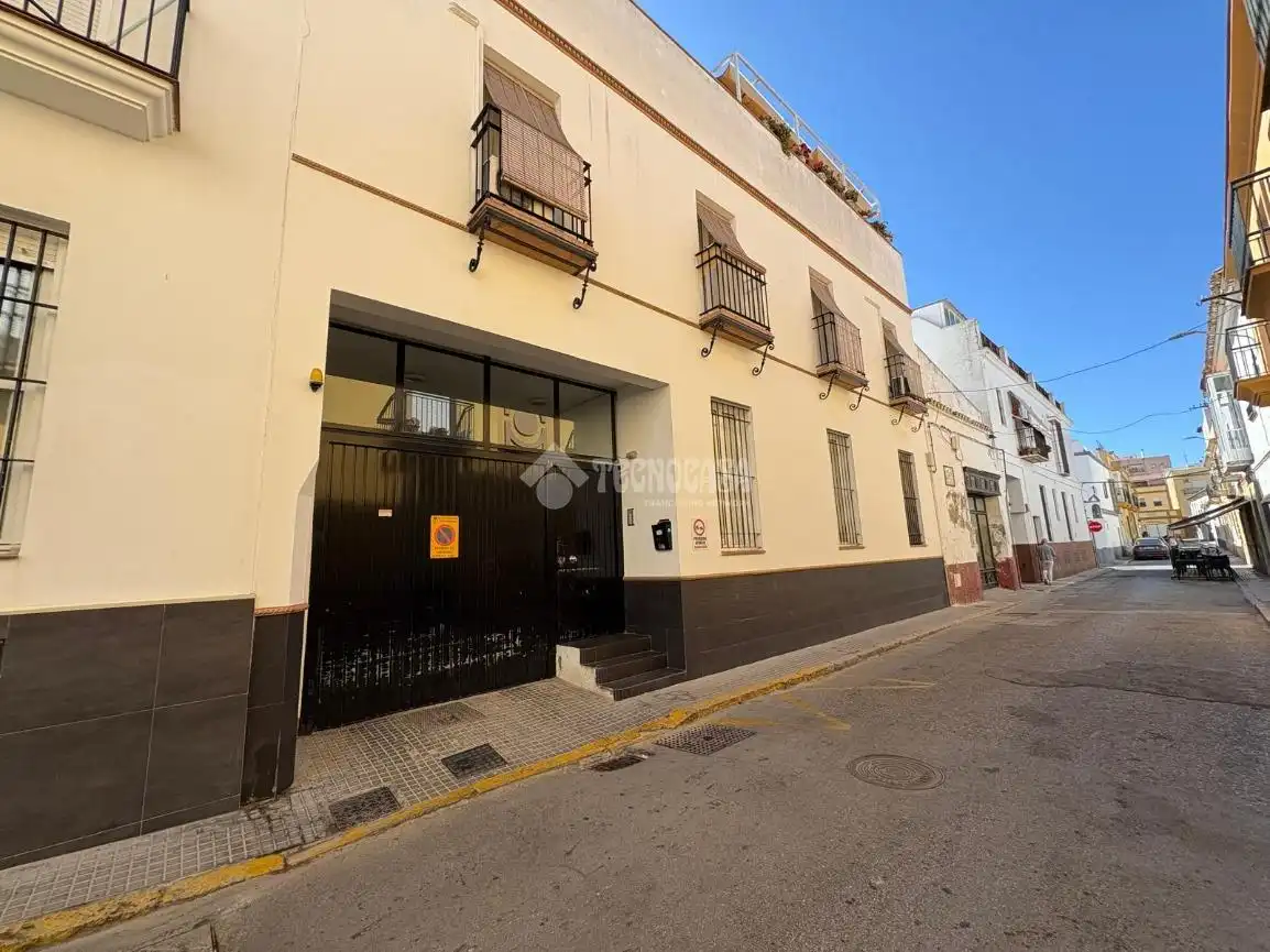 Vista exterior de Piso en venta en Sanlúcar de Barrameda con Aire acondicionado