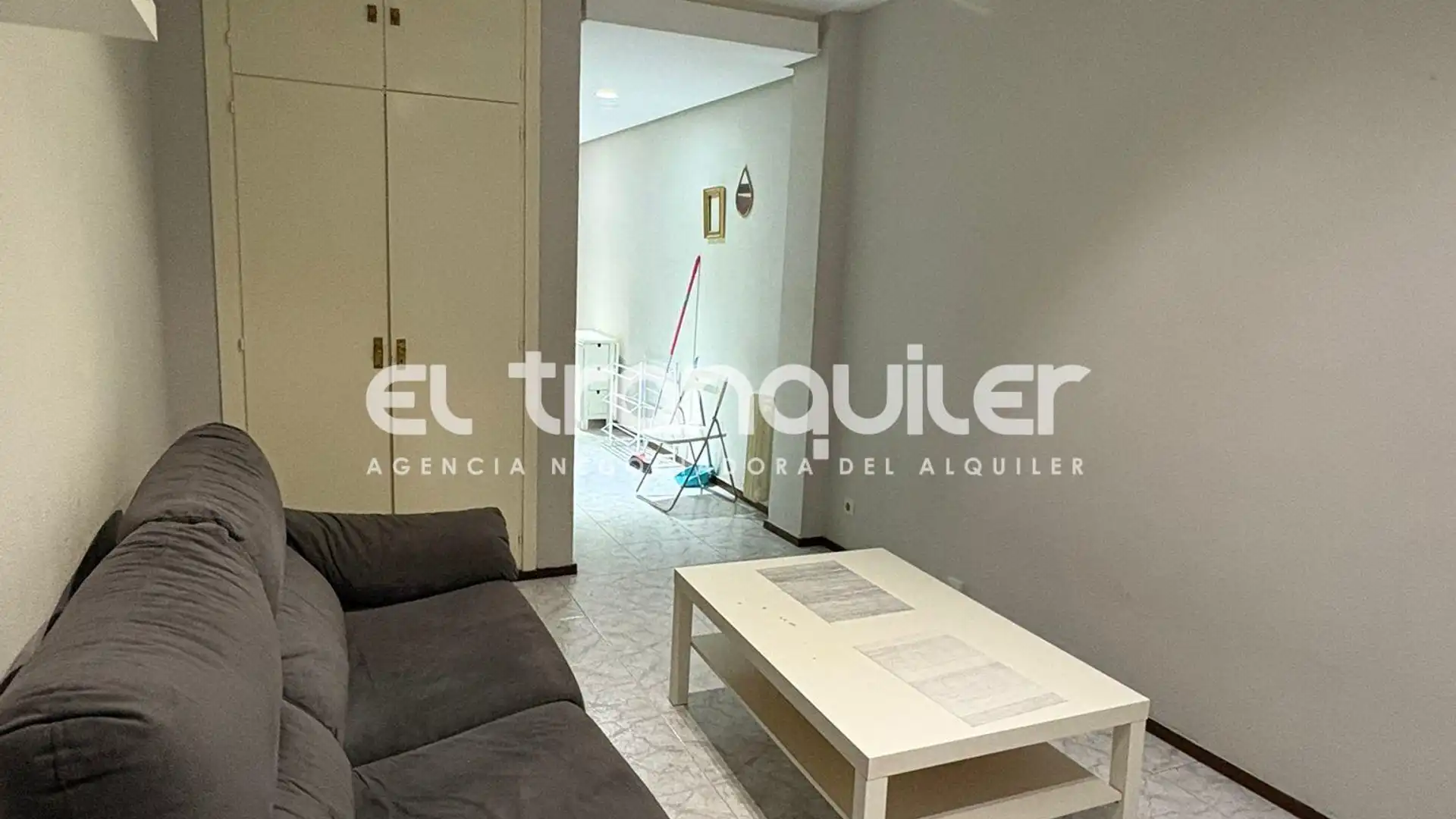 Sala de estar de Estudio de alquiler en  Madrid Capital