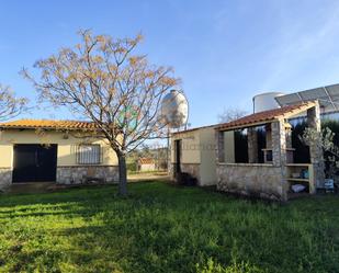 Vista exterior de Residencial en venda en Valverde de Leganés