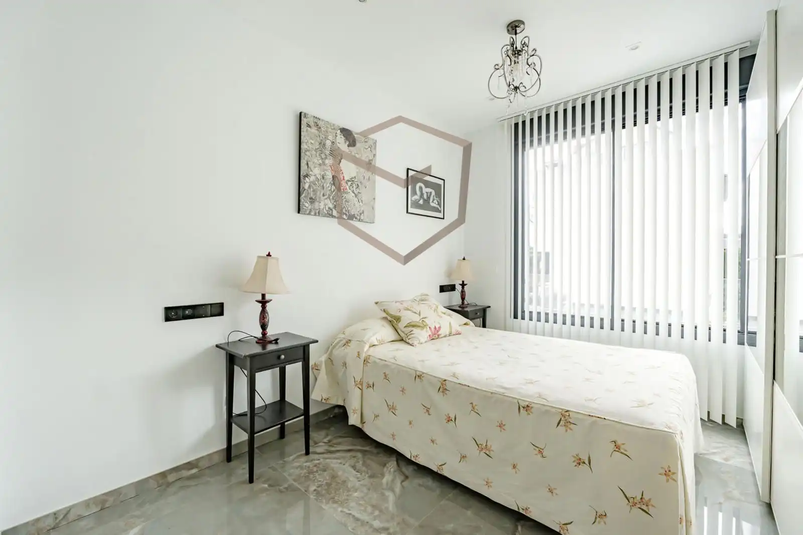 Schlafzimmer von Einfamilien-Reihenhaus zum Verkauf in Pozuelo de Alarcón mit Klimaanlage, Heizung und Terrasse