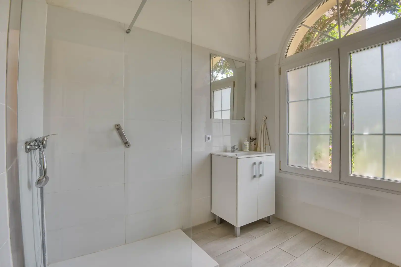 Baño de Finca rústica en venta en Torroella de Montgrí con Calefacción, Jardín privado y Terraza