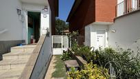 Exterior view of Single-family semi-detached for sale in Olot  with Private garden