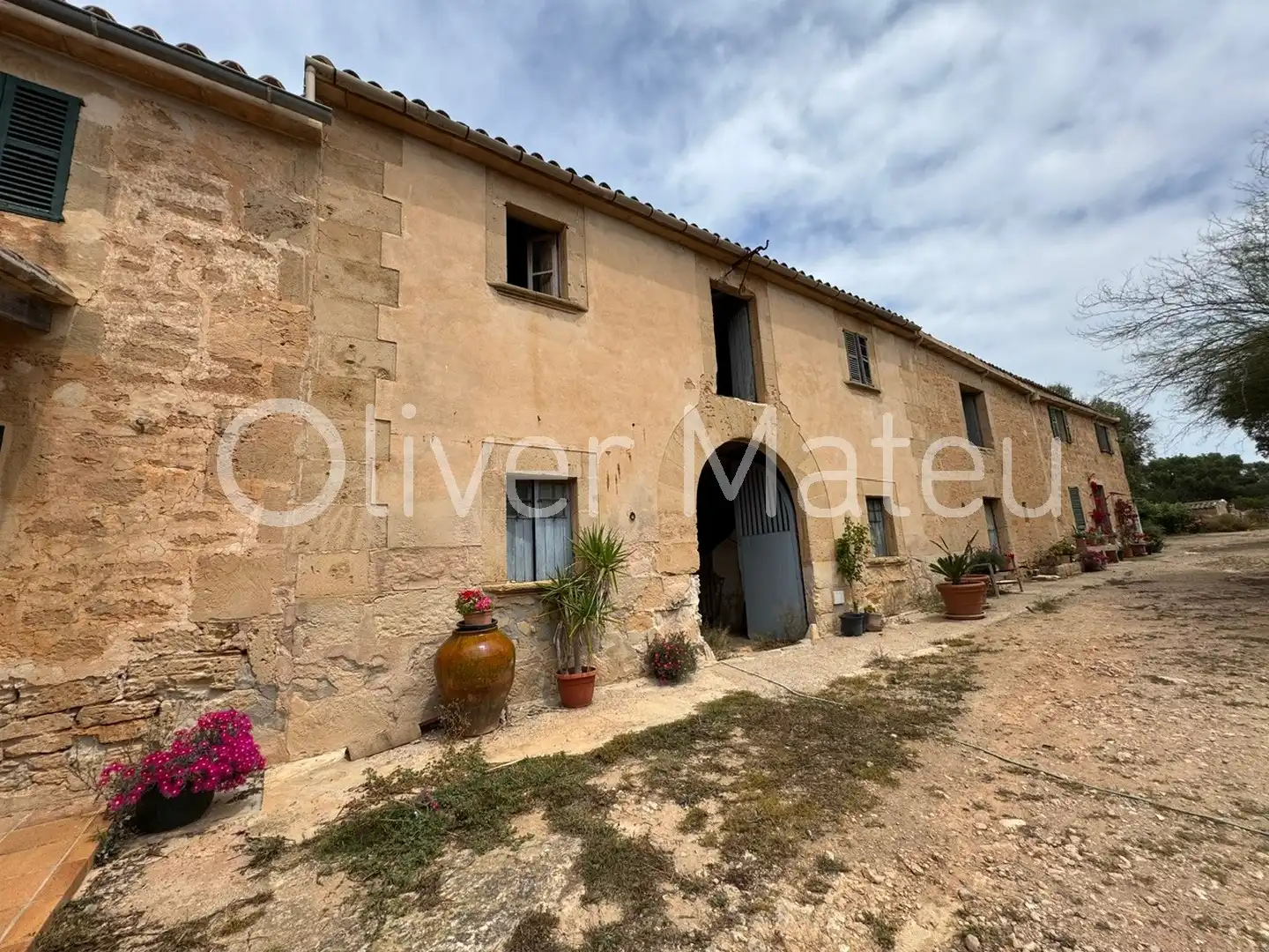 Vista exterior de Finca rústica en venda en Llucmajor amb Jardí privat i Terrassa