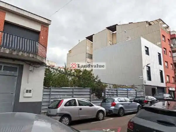 Außenansicht von Residential zum Verkauf in Barberà del Vallès