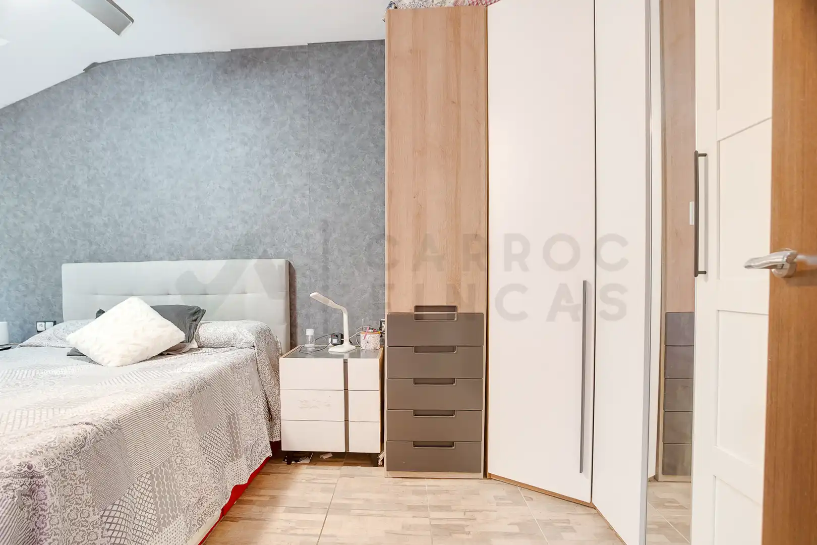 Schlafzimmer von Haus oder Chalet zum Verkauf in Vallgorguina mit Heizung, Privatgarten und Ofen