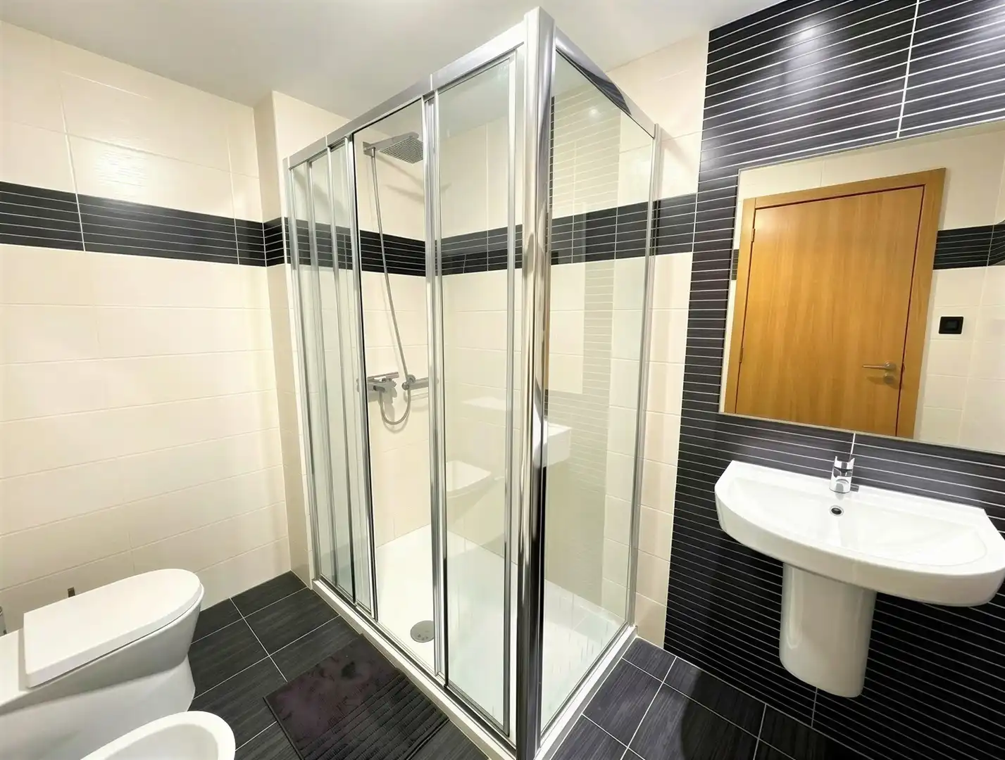 Bathroom of Apartments for sale in Manacor  with Air Conditioner, Heating and Storage room