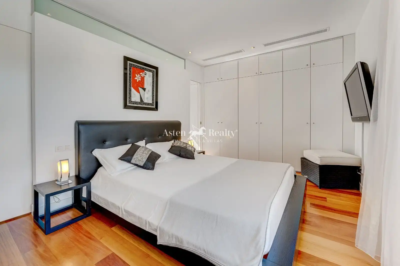 House with pool for sale in Londres, imagen 32