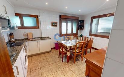 Kitchen of Flat for sale in Donostia - San Sebastián   with Balcony