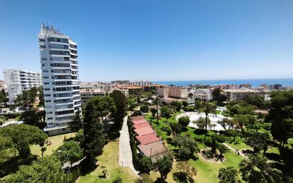 Vista exterior de Pis en venda en Benalmádena amb Aire condicionat, Calefacció i Terrassa