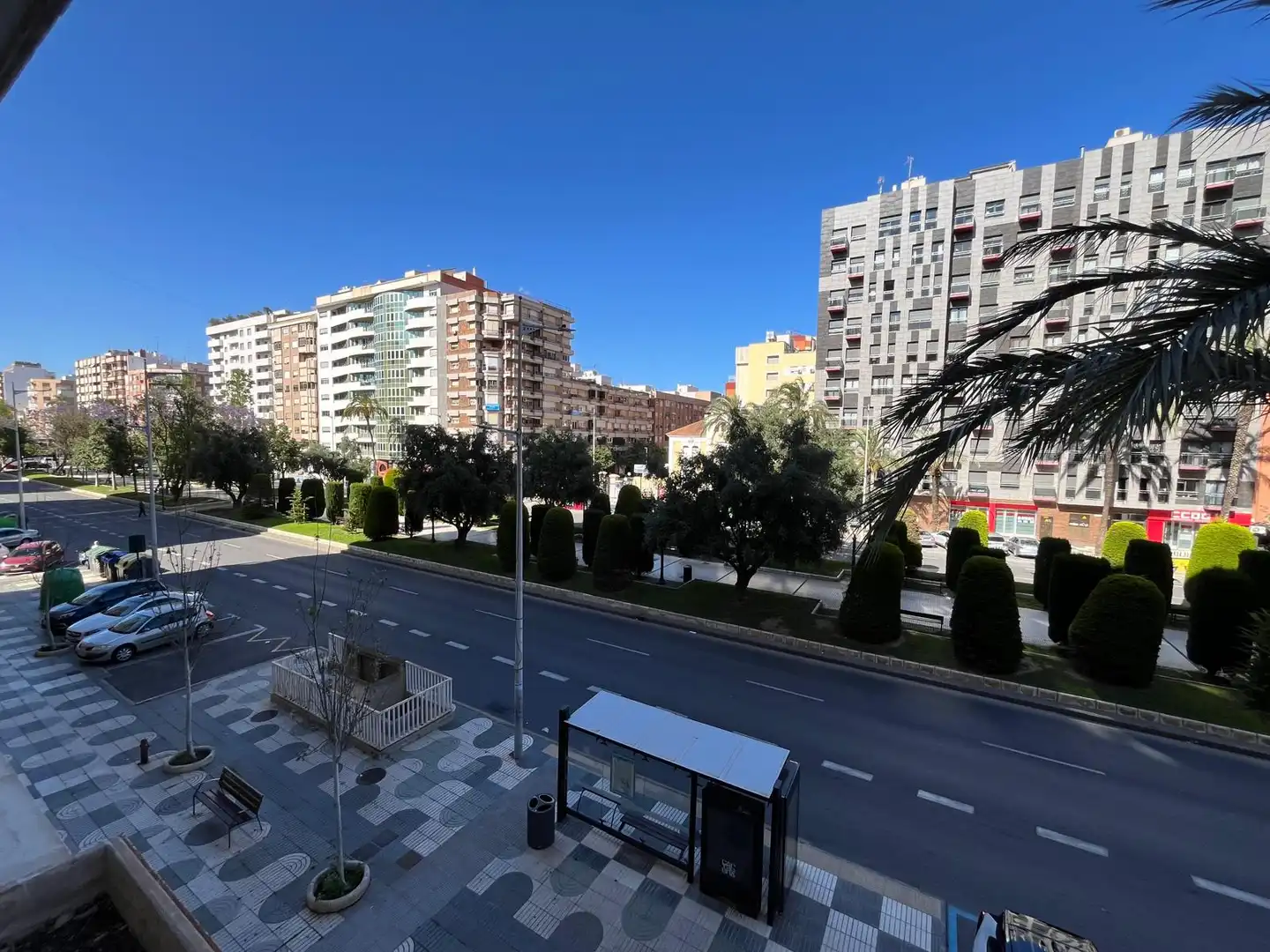Vista exterior de Oficina de lloguer en Cartagena amb Aire condicionat, Calefacció i Balcó