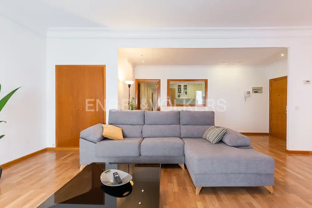 Sala d'estar de Pis de lloguer en Valencia amb Calefacció, Parquet i Terrassa