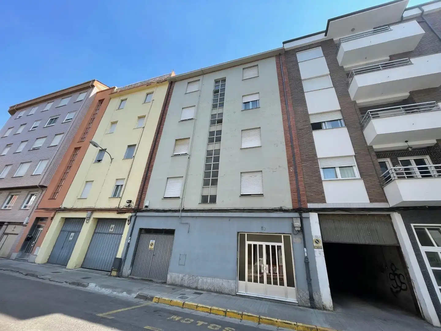Habitación en CLAVELES, Zona Alta