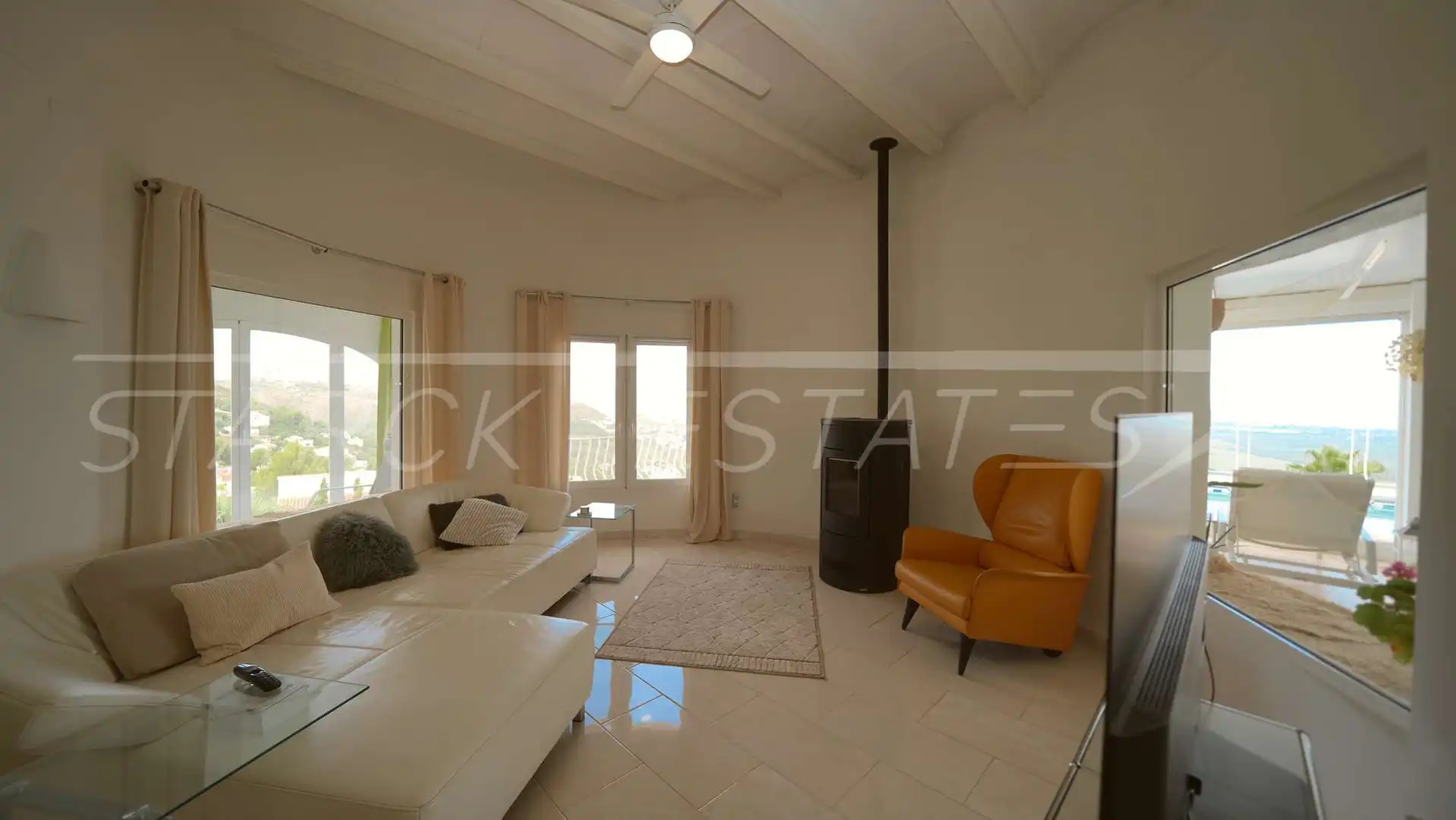 Sala d'estar de Casa o xalet en venda en La Vall d'Ebo amb Aire condicionat, Jardí privat i Piscina