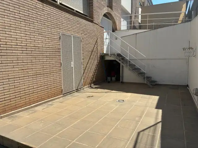 Casa aparellada amb piscina en venda a La Miranda - Can Candeler, imagen 11