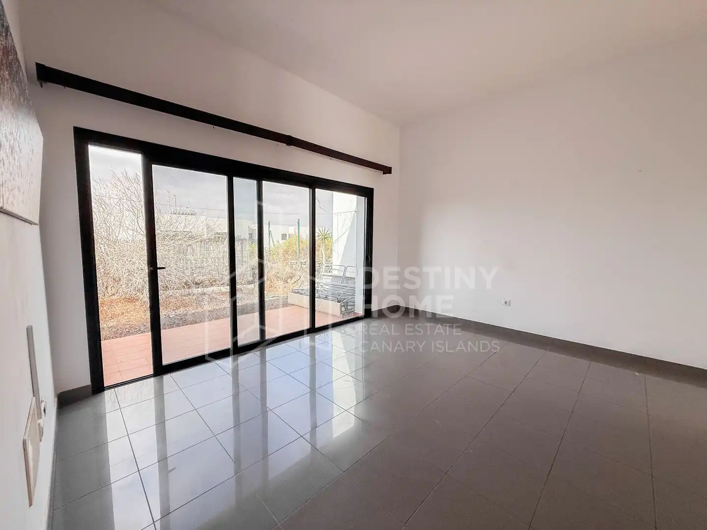 Villa con giardino in vendita a Majanicho, imagen 27