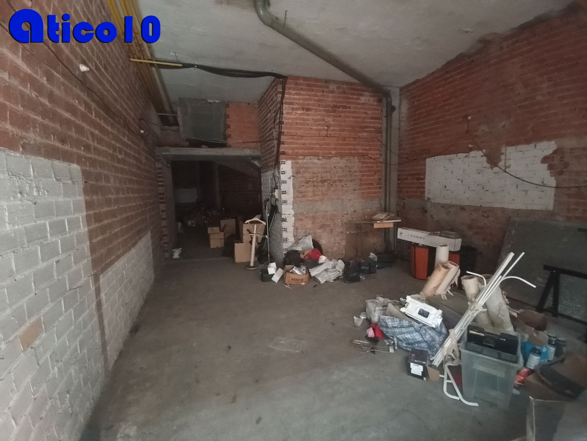 Local en venta en Oviedo 