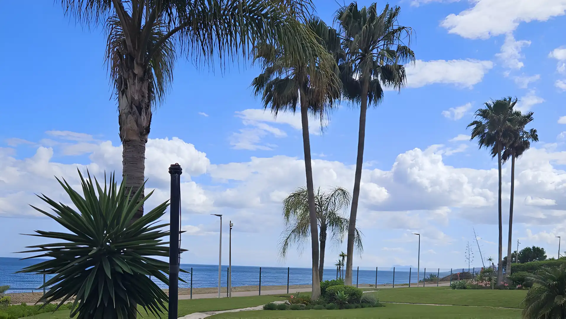 Àtic amb piscina en venda a Estepona Pueblo, imagen 8