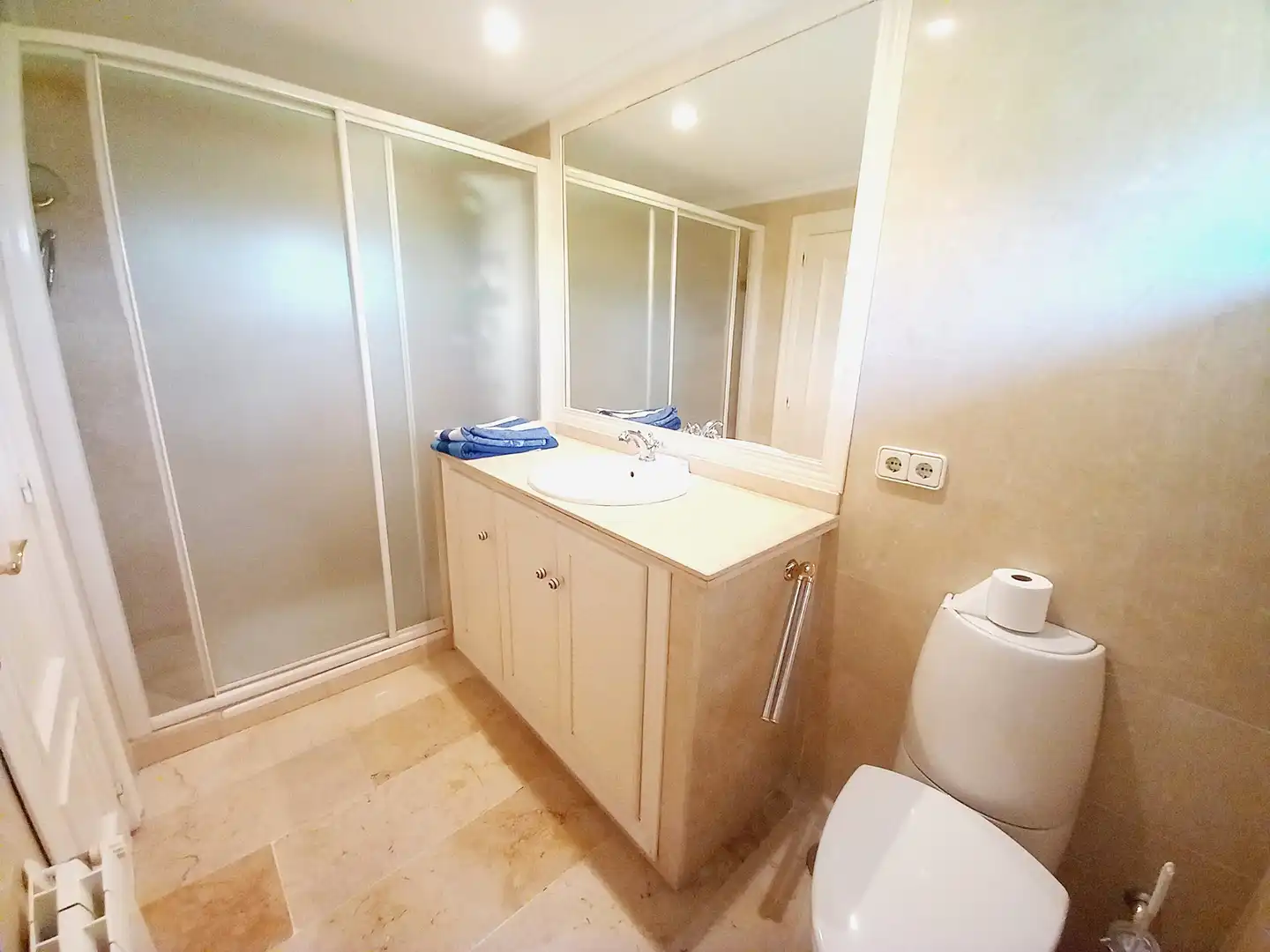 Baño de Casa o chalet en venta en Benidorm con Aire acondicionado, Jardín privado y Terraza