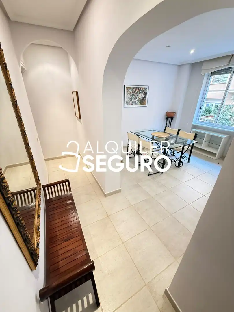 Vista exterior de Piso de alquiler en Madrid con Aire acondicionado, Calefacción y Amueblado