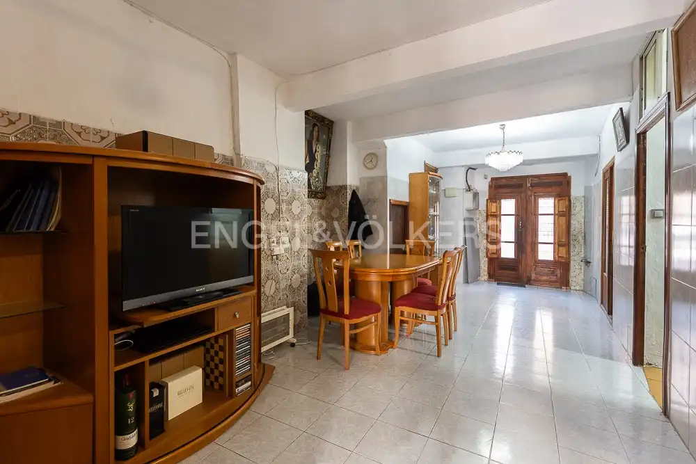 Sala d'estar de Casa adosada en venda en Gilet amb Calefacció, Terrassa i Moblat