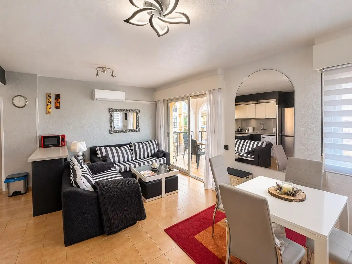 Living room of Apartments for sale in Playa del Acequión, Náufragos y Rocío del Mar