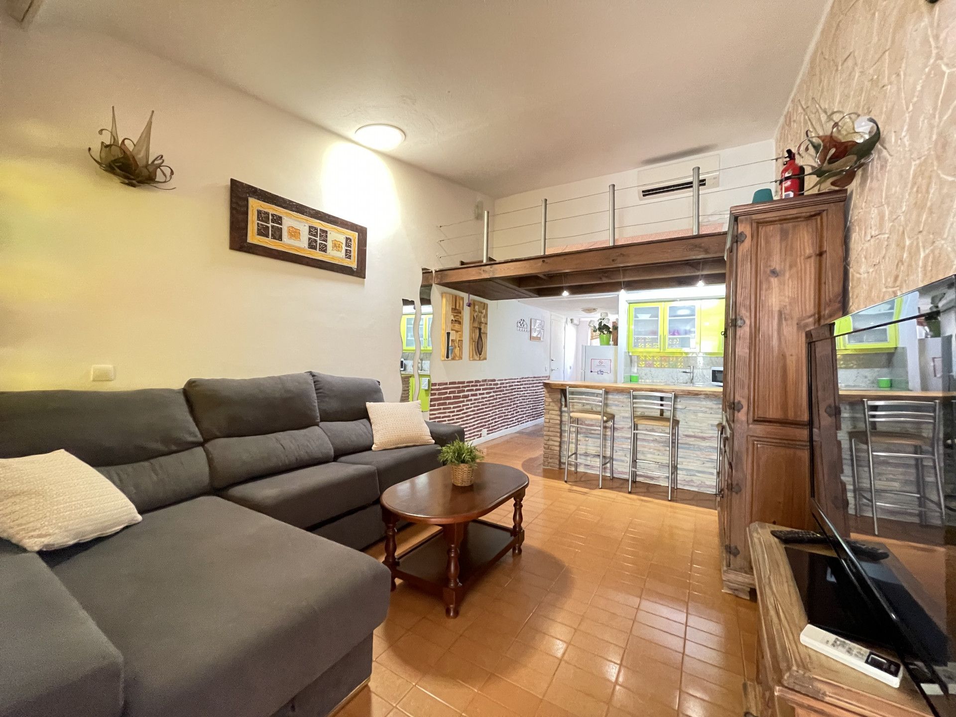 Living room of Apartment for sale in Estepona  with Air Conditioner and Terrace