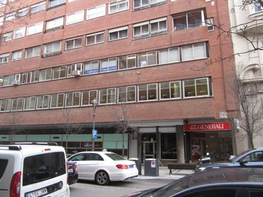 Office space with lift for sale in Calle GAMAZO