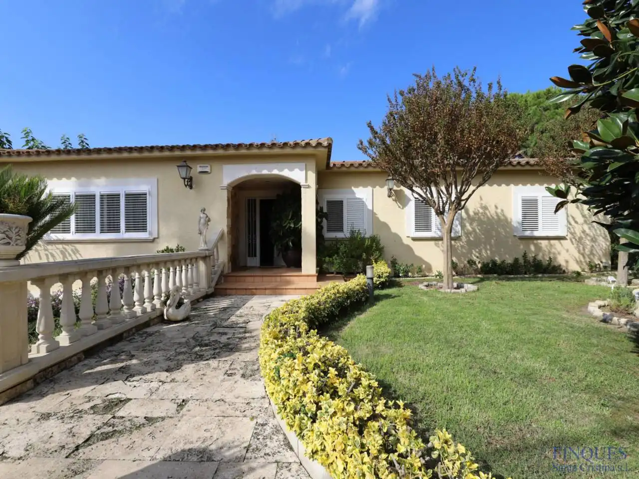 Chalet con piscina en venta en Calle Ardenya 14, imagen 2