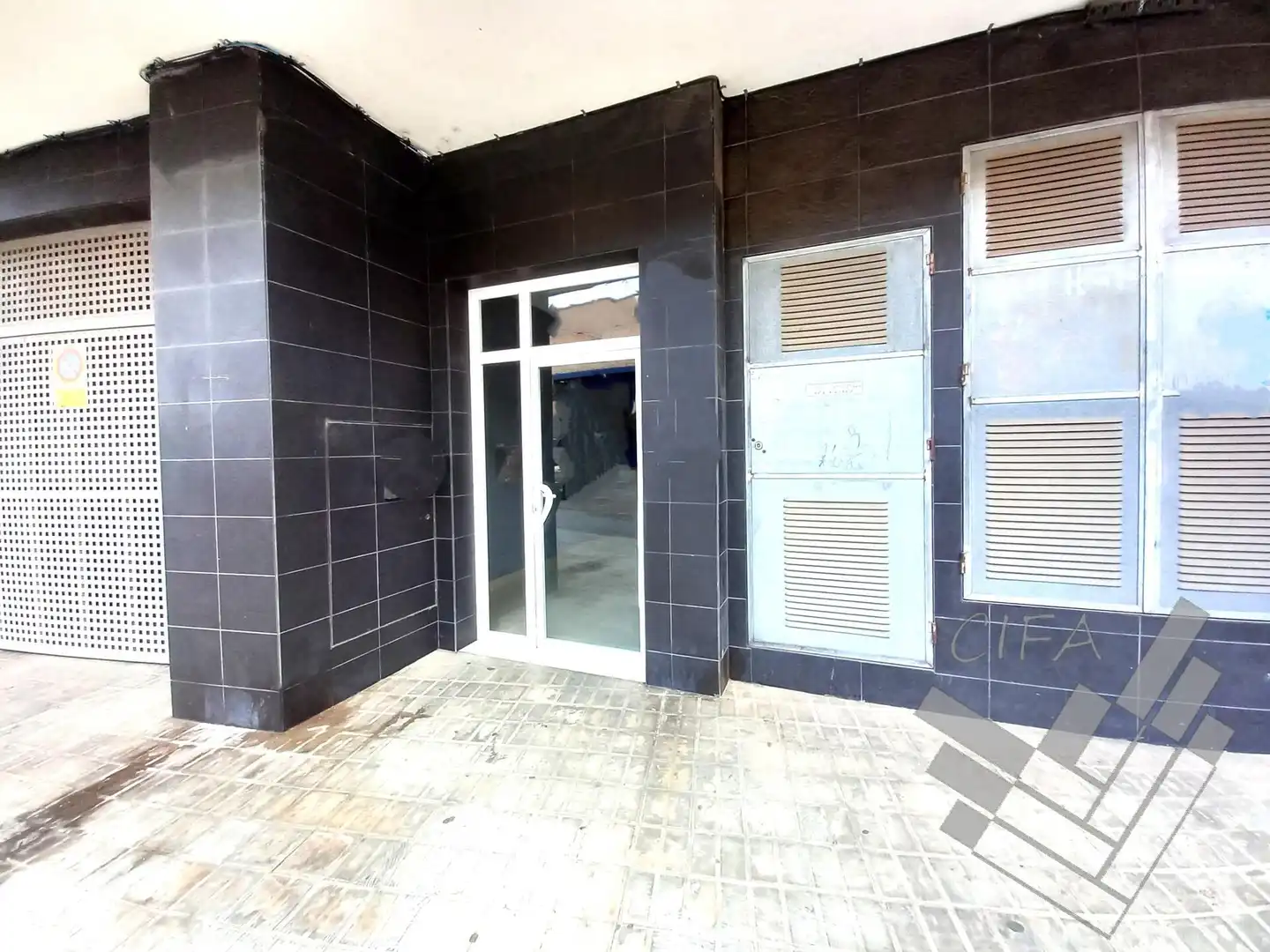 Außenansicht von Garage zum Verkauf in Benicarló