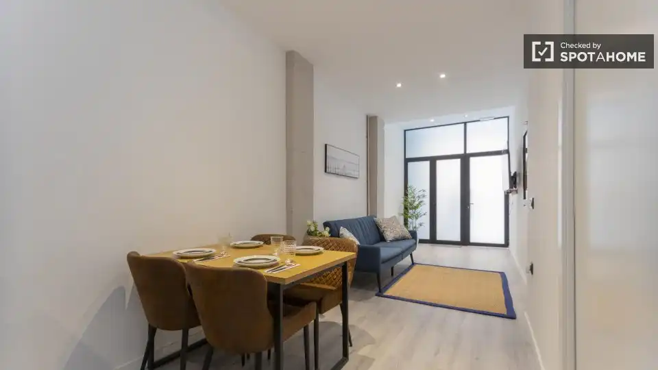 Living room of Flat for rent in Valencia  with Air Conditioner, Heating and Furnished