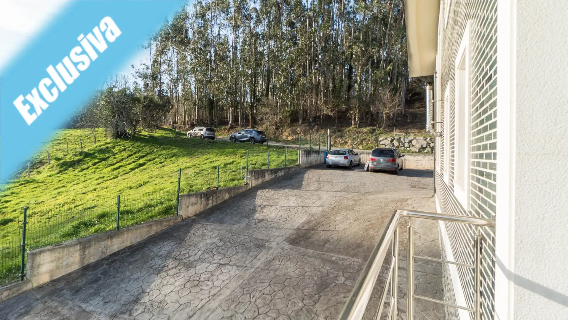 Parking of Houses for sale in Bárcena de Cicero  with Air Conditioner, Heating and Private garden
