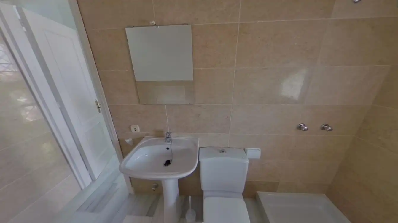 Bany de Casa adosada en venda en Estepona amb Aire condicionat i Piscina