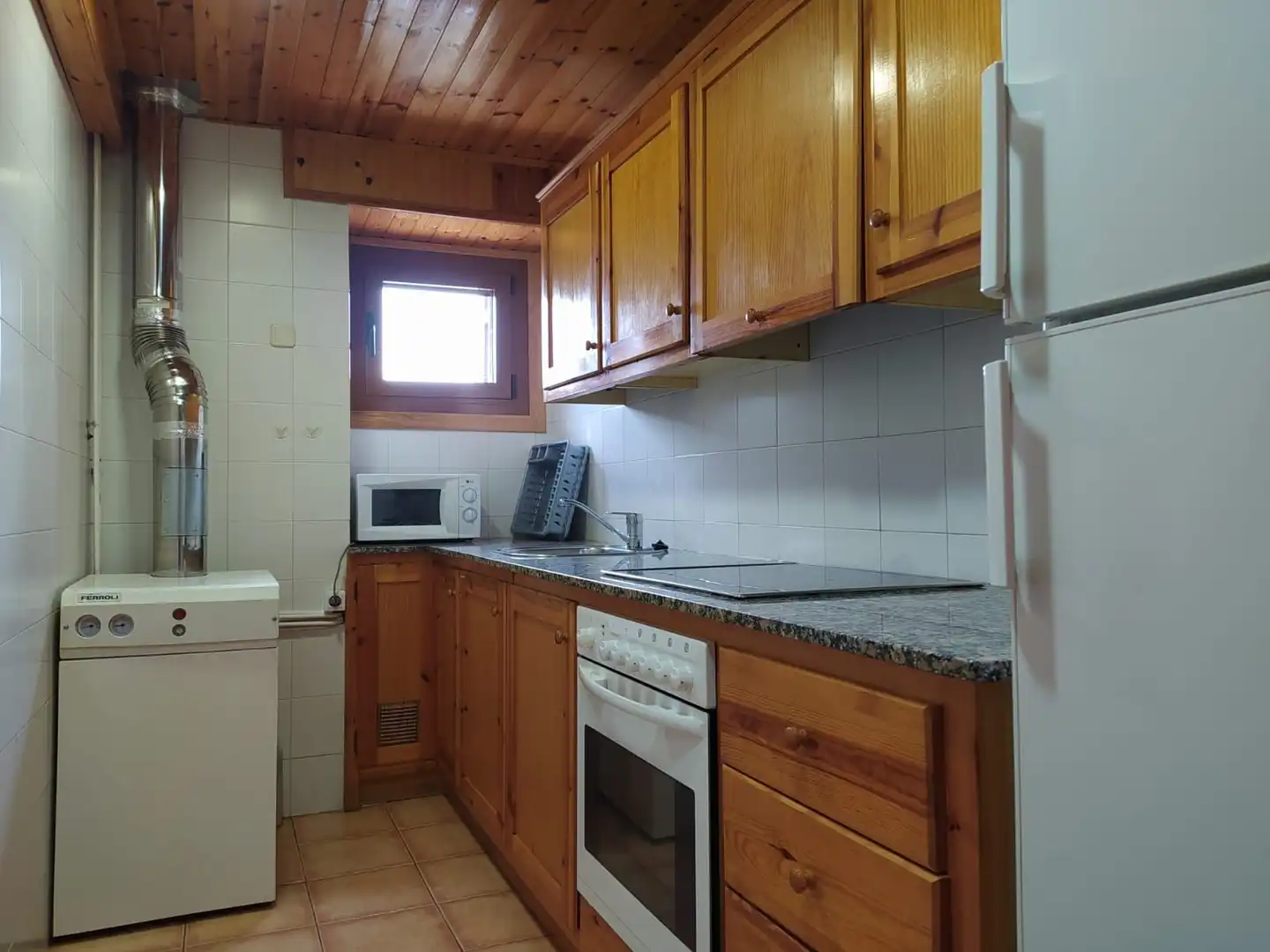 Küche von Wohnungen zur Miete in Montellà i Martinet mit Heizung, Terrasse und Möbliert