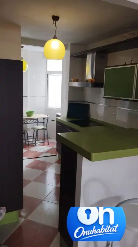 Cuina de Pis en venda en Huelva amb Aire condicionat, Moblat i Balcó