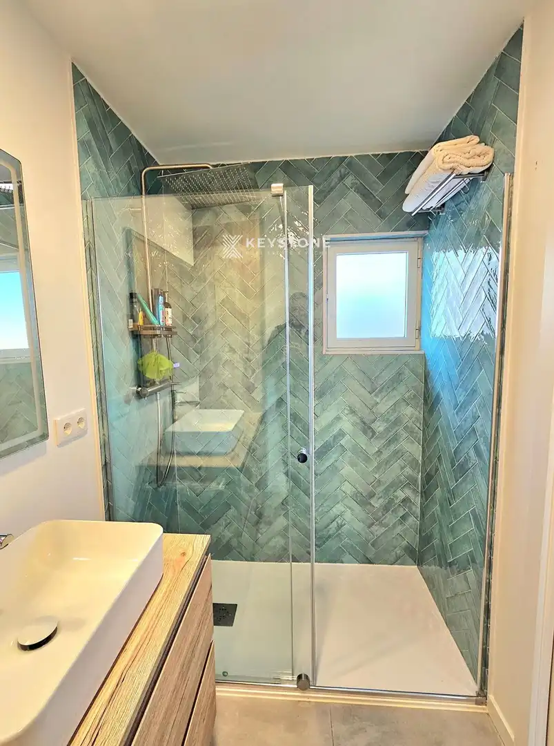 Baño de Ático de alquiler en Alicante / Alacant con Aire acondicionado, Calefacción y Terraza