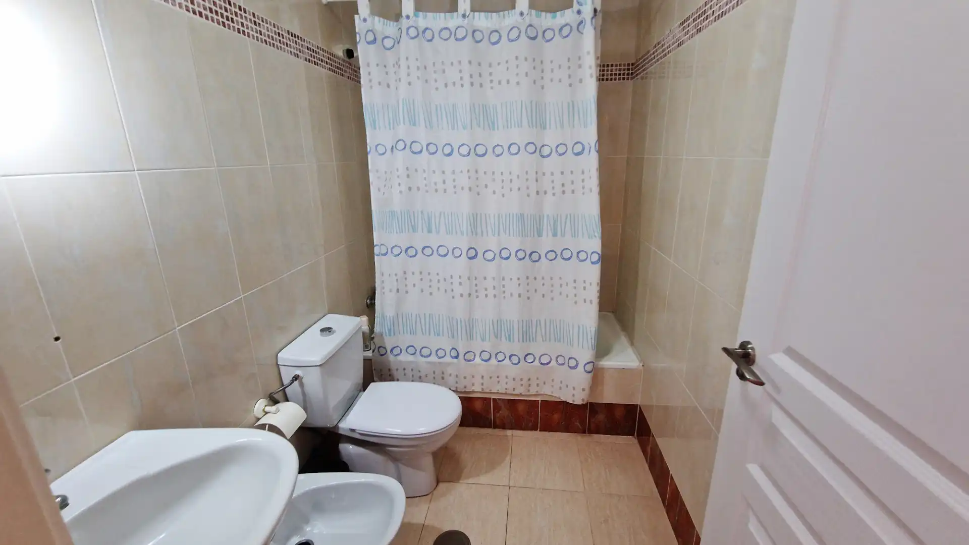 Bany de Apartament en venda en Vélez de Benaudalla amb Aire condicionat, Calefacció i Balcó