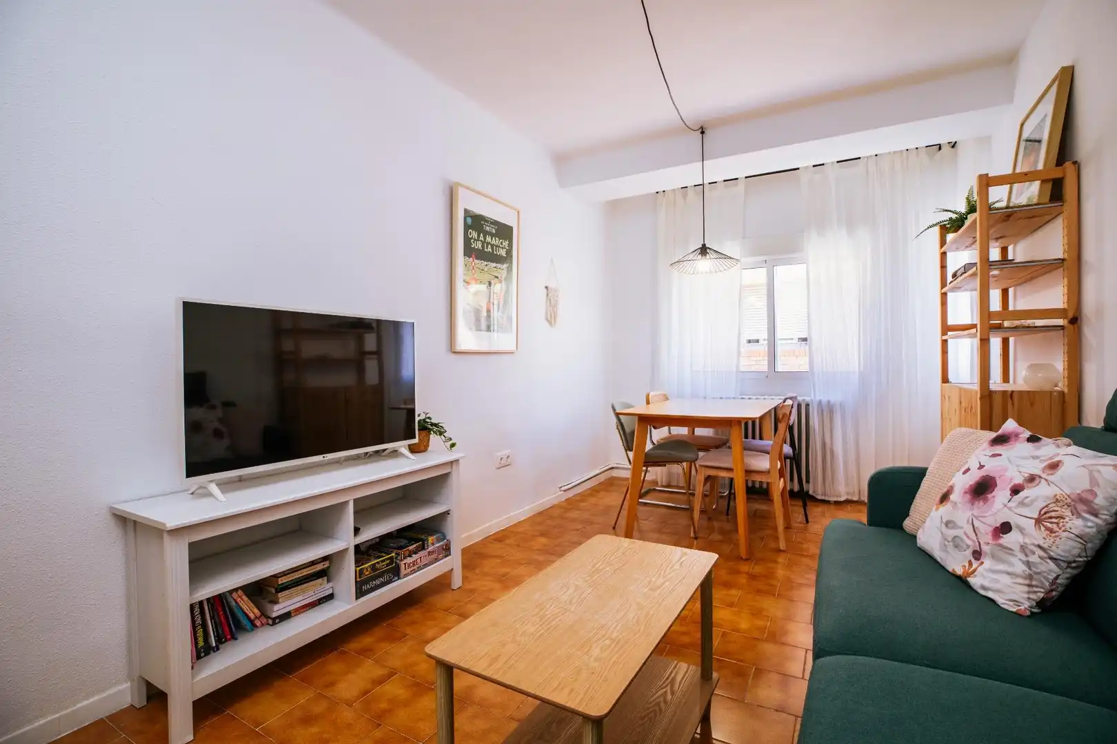 Wohnzimmer von Wohnung zum Verkauf in Sabiñánigo mit Heizung, Abstellraum und Möbliert