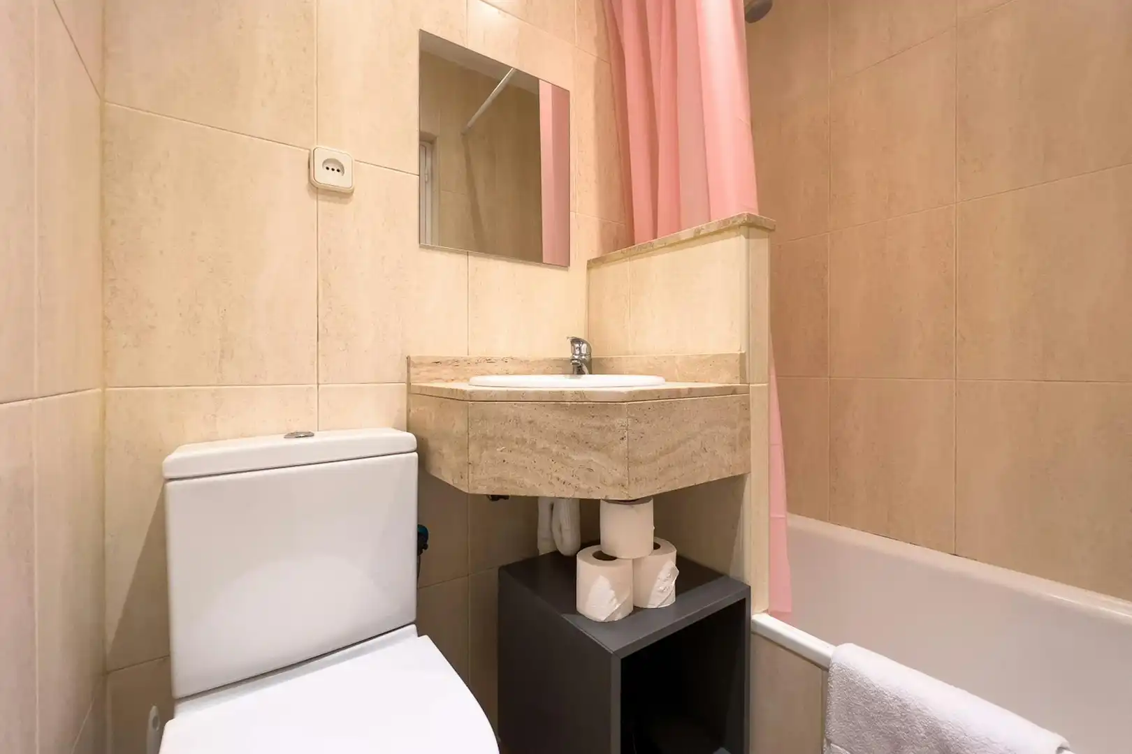Badezimmer von Wohnung zur Miete in Sants - Montjuïc