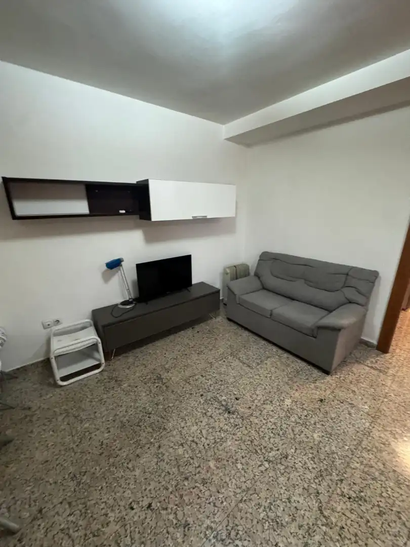 Living room of Flat for rent in Granada  with Air Conditioner, Heating and Furnished