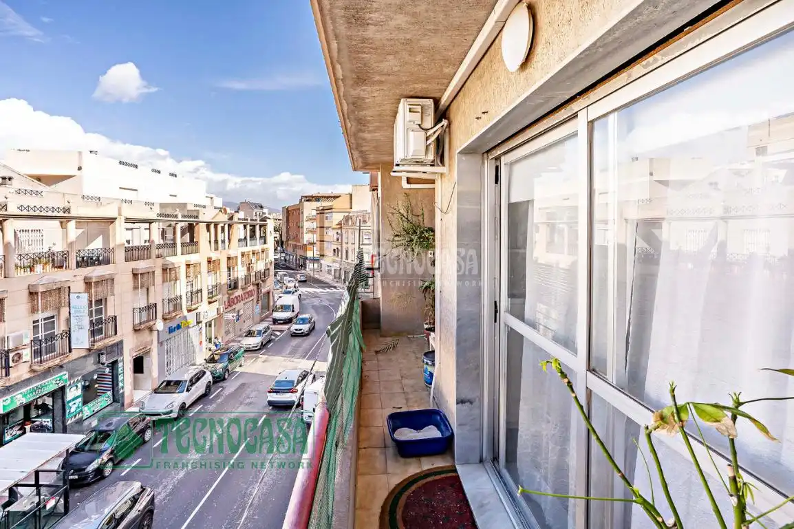 Piso en venta en Av. de Juan Bonachera, Roquetas Pueblo