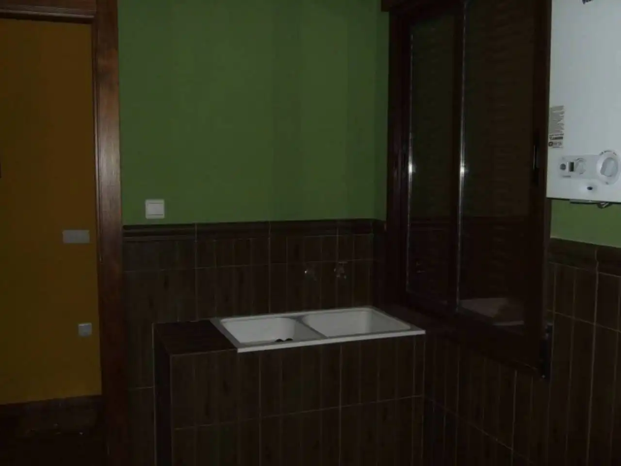 Bany de Casa o xalet en venda en Castillo de Locubín amb Calefacció, Terrassa i Moblat