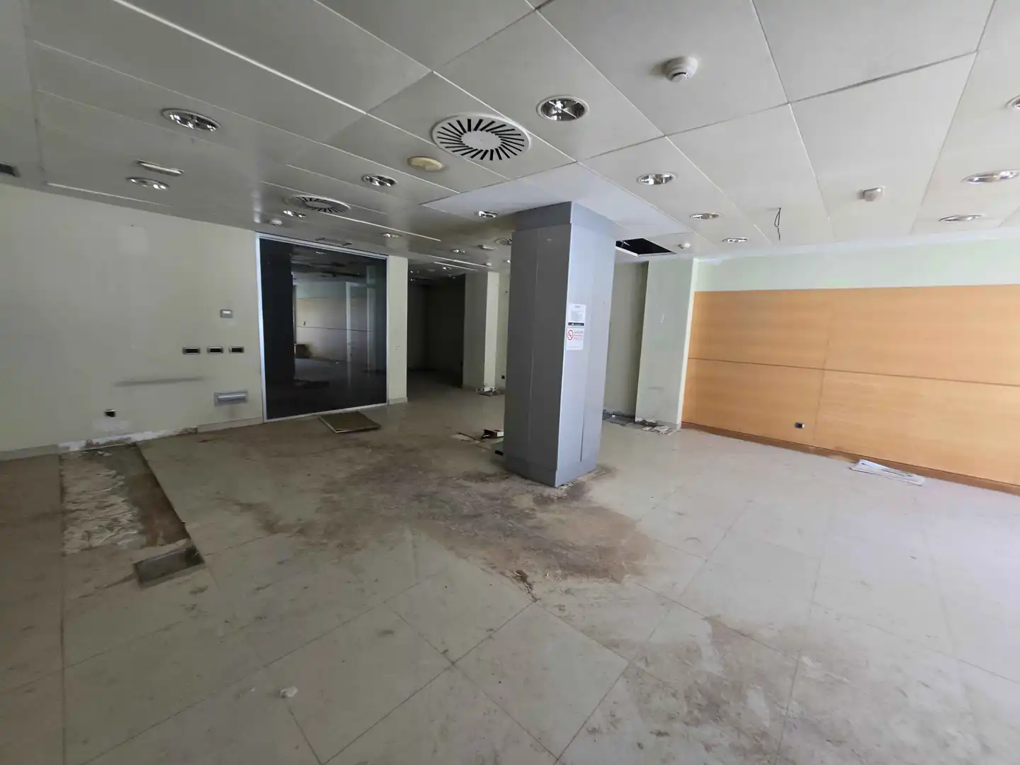 Local en venta en Coslada con Aire acondicionado