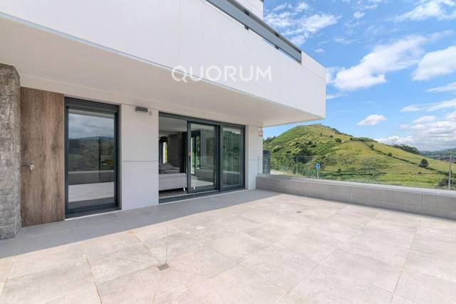 Casa adosada en Alquiler en Zierbena