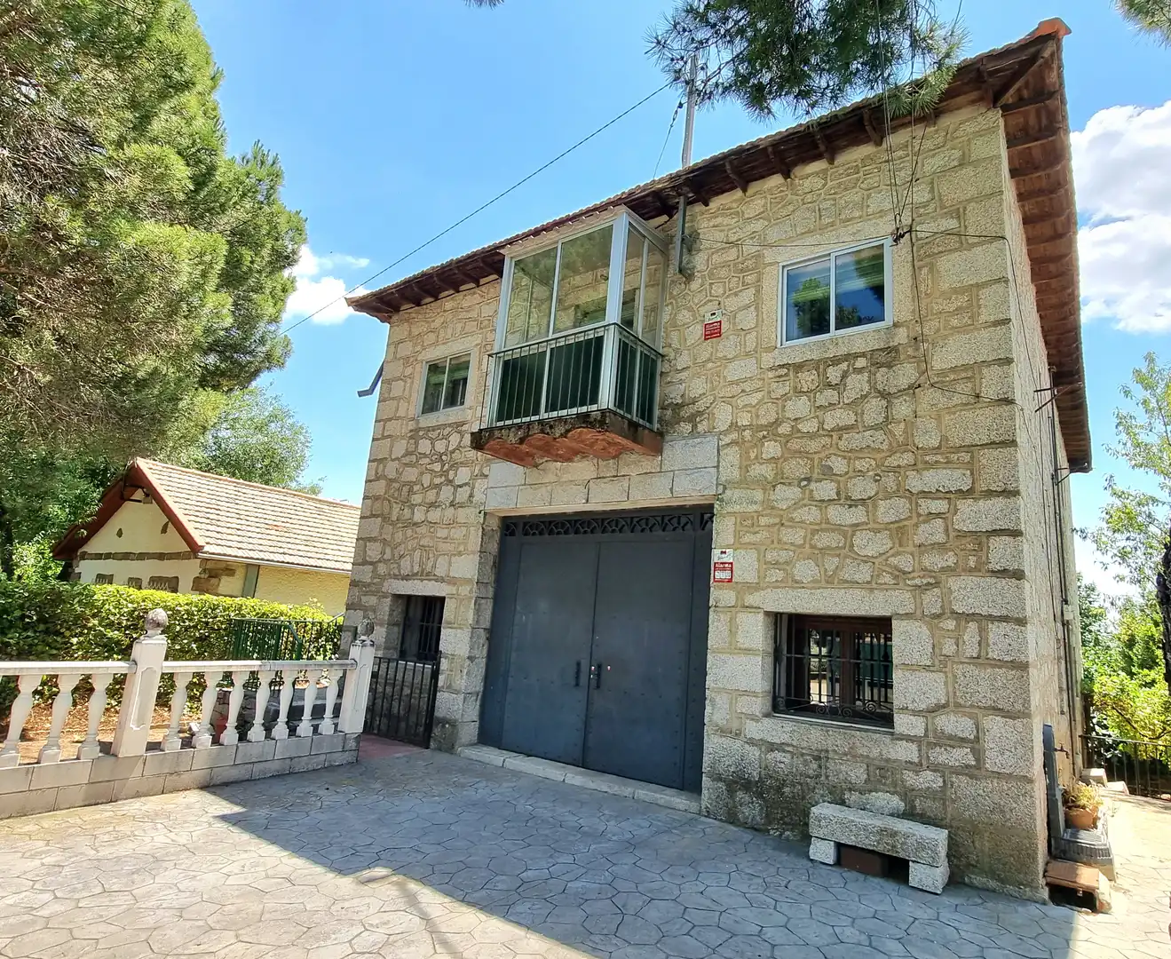 Vista exterior de Casa o xalet en venda en Hoyo de Manzanares
